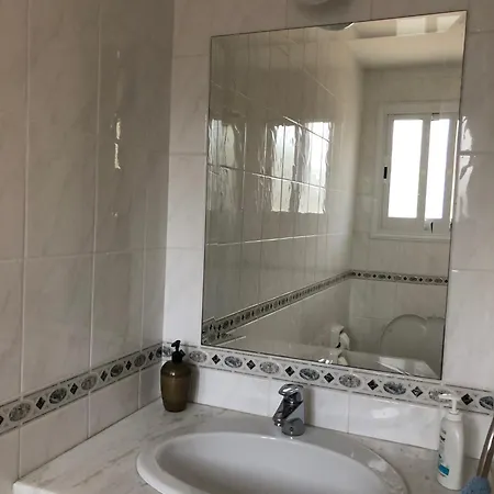Holiday home Regina Gardens - Spacious 3 Bed, 2 Bath Maisonette *