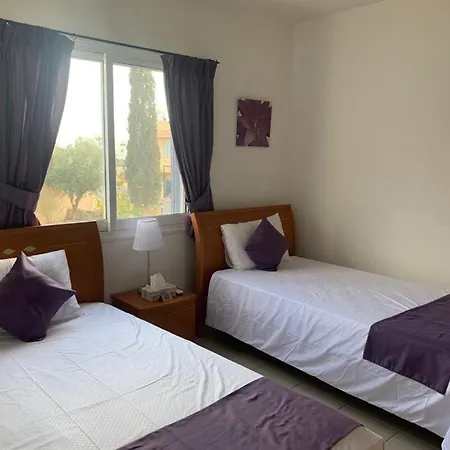 Regina Gardens - Spacious 3 Bed, 2 Bath Maisonette 펜션